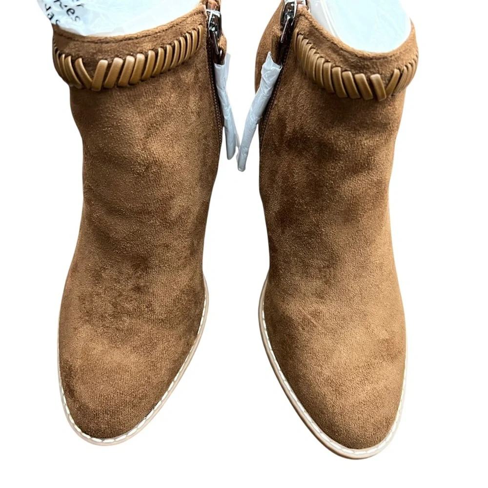 Dolce Vita DV8 NWOB Brown Jace Women's Faux Suede Heeled Booties Size 6 - Picture 6 of 10